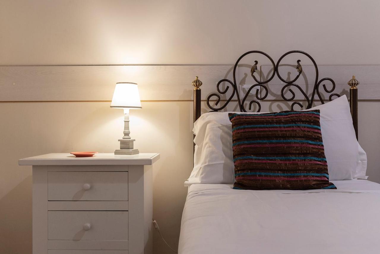 Domus Borbonica Bed and breakfast