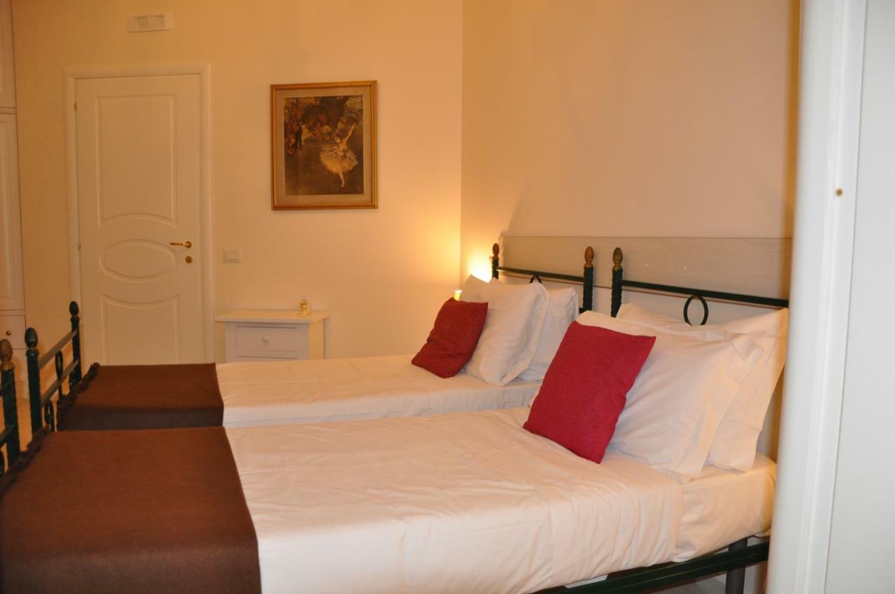 Domus Borbonica 3* Napoli